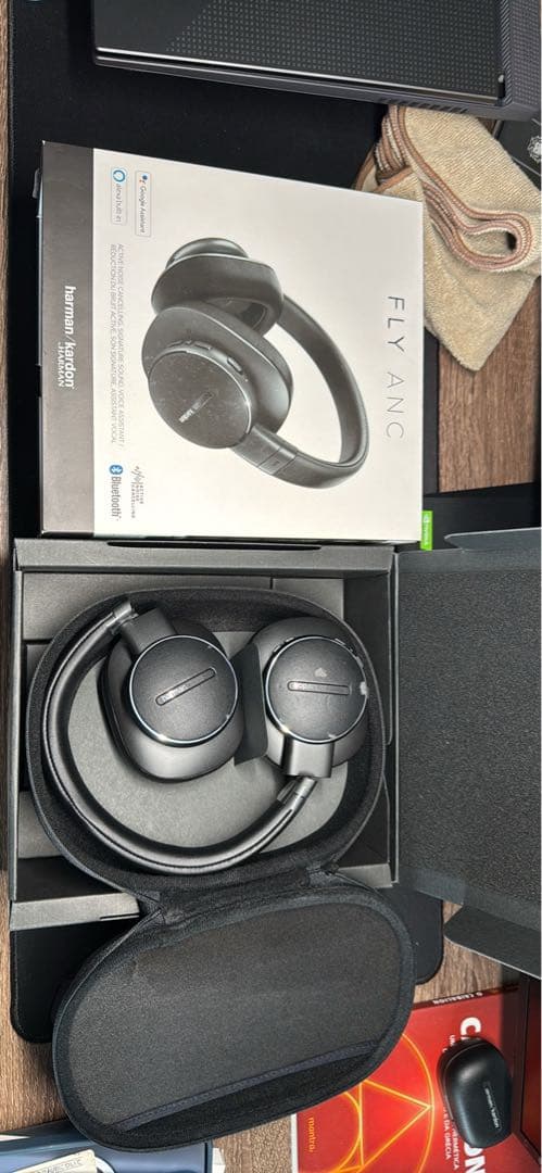 ヘッドホン Harman kardon fly anc