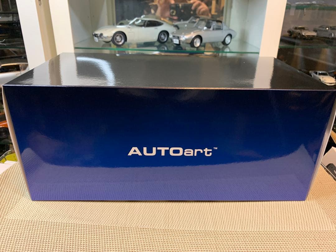 オートアート 1/18 スカイラインGTR カーボンボンネット(シルバー)