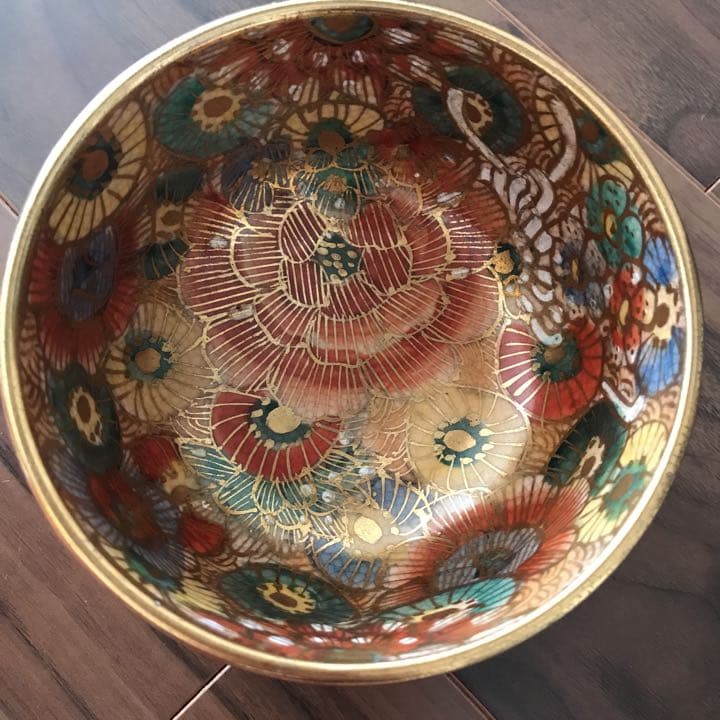 薩摩焼 沈寿官 金蘭手花詰文茶碗 菊牡丹花尽くし