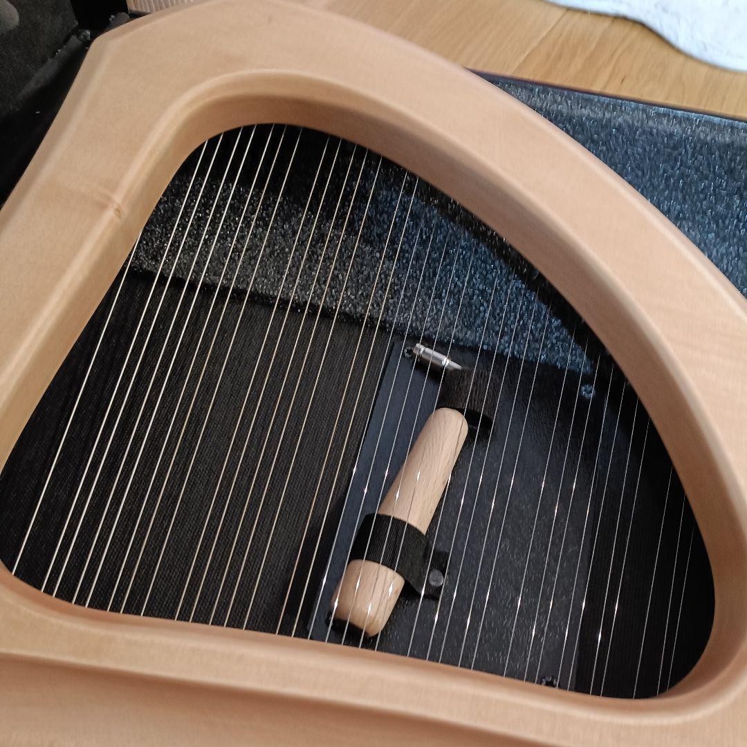 【ほぼ未使用】アウリス 35弦 ライアー　ライヤー　ハープ 竪琴　弦楽器