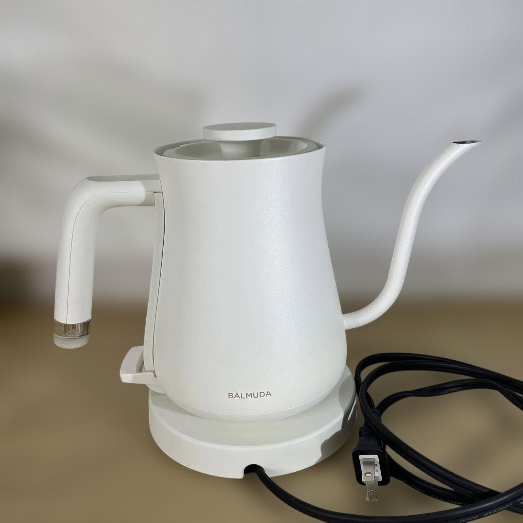 極美品　BALMUDA バルミューダ　電気ケトル ホワイト