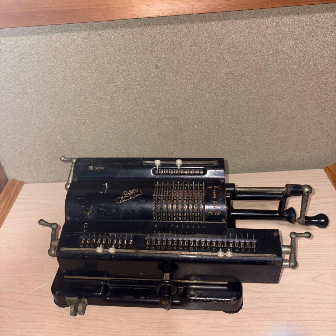 レトロ希少昭和２０年代タイガー計算機
