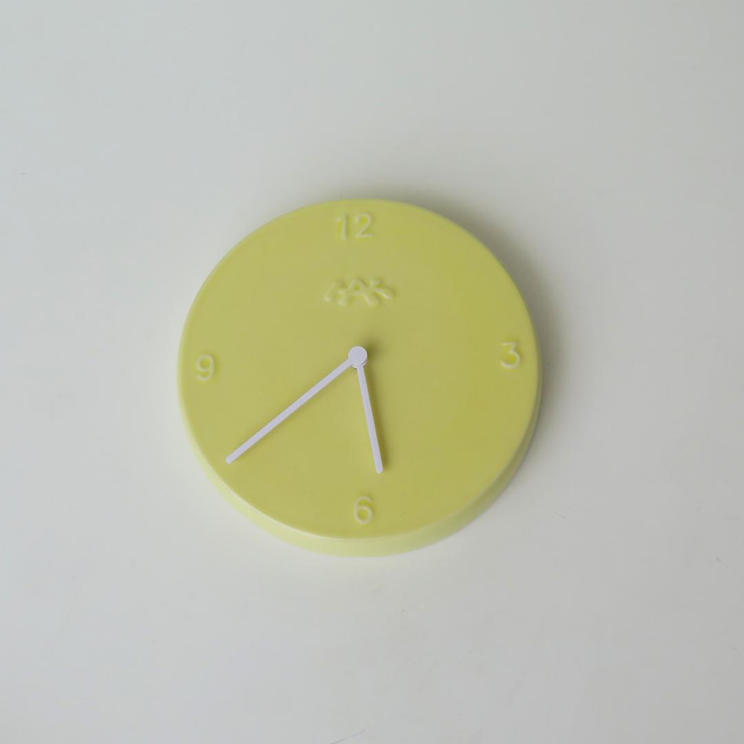 デンマーク kahlerケーラー ORA 陶器 掛時計 イエロー 北欧インテリア
