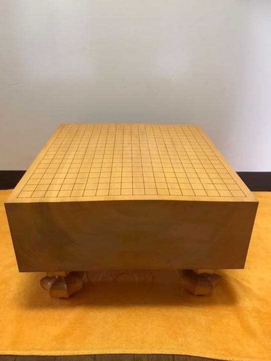 ☆美品☆ 碁盤　本榧足付き(桐蓋、布盤覆い付き)