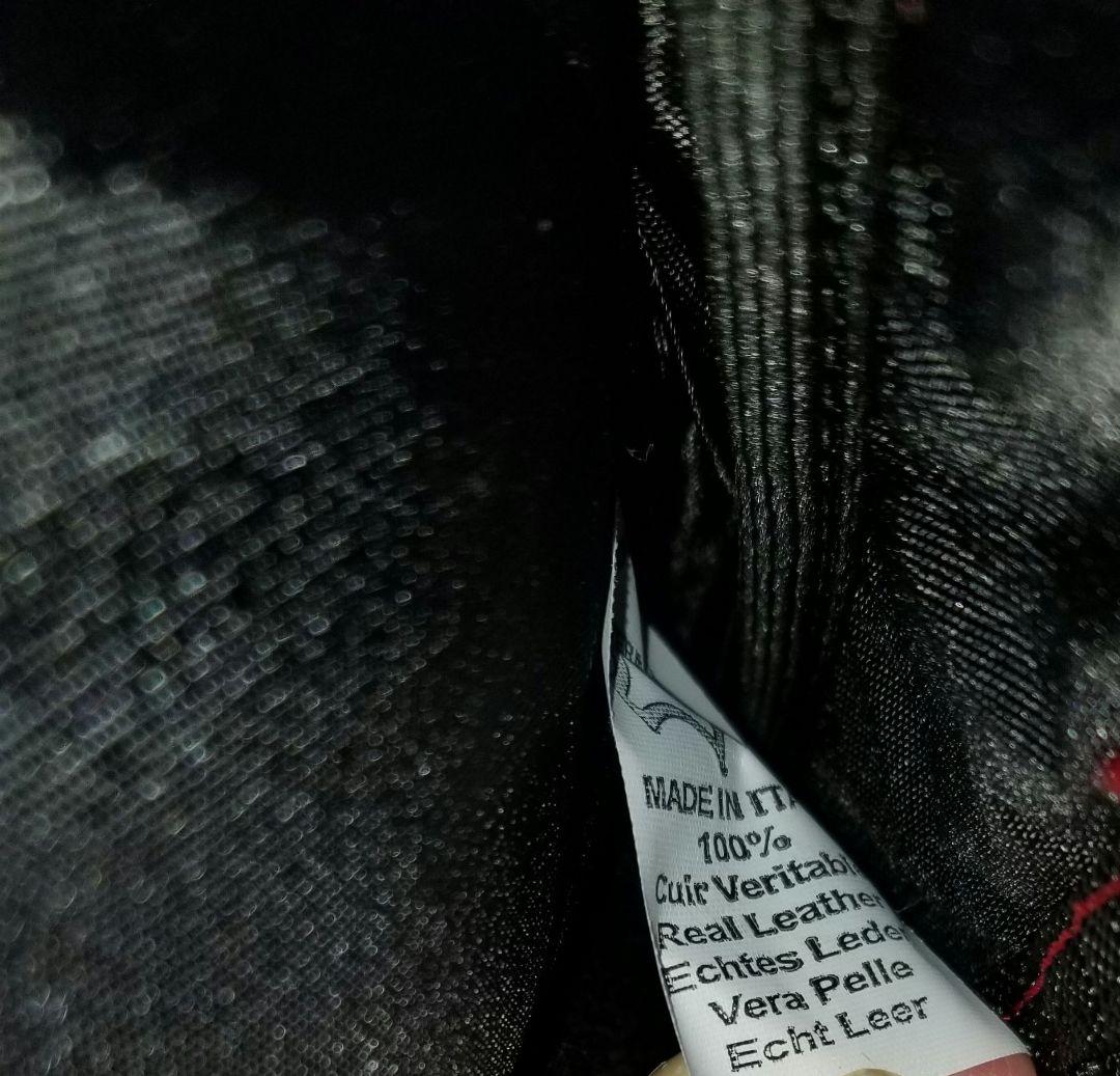 フェラーリ　ノートパソコン/タブレット用キャリアバッグ　ストラップ付き　本革