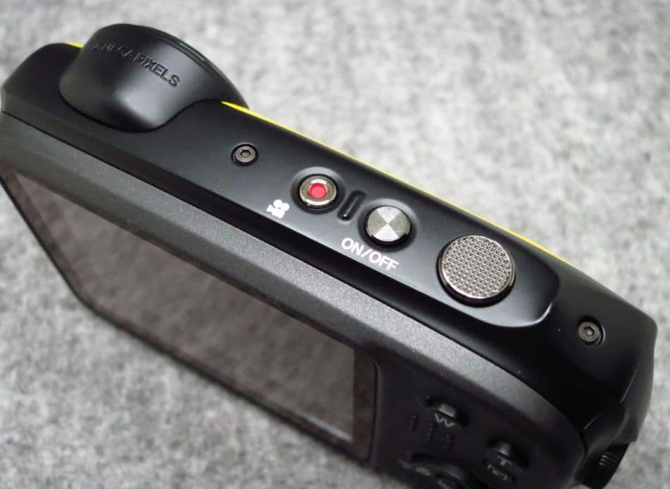 富士フィルム　FinePix XP90