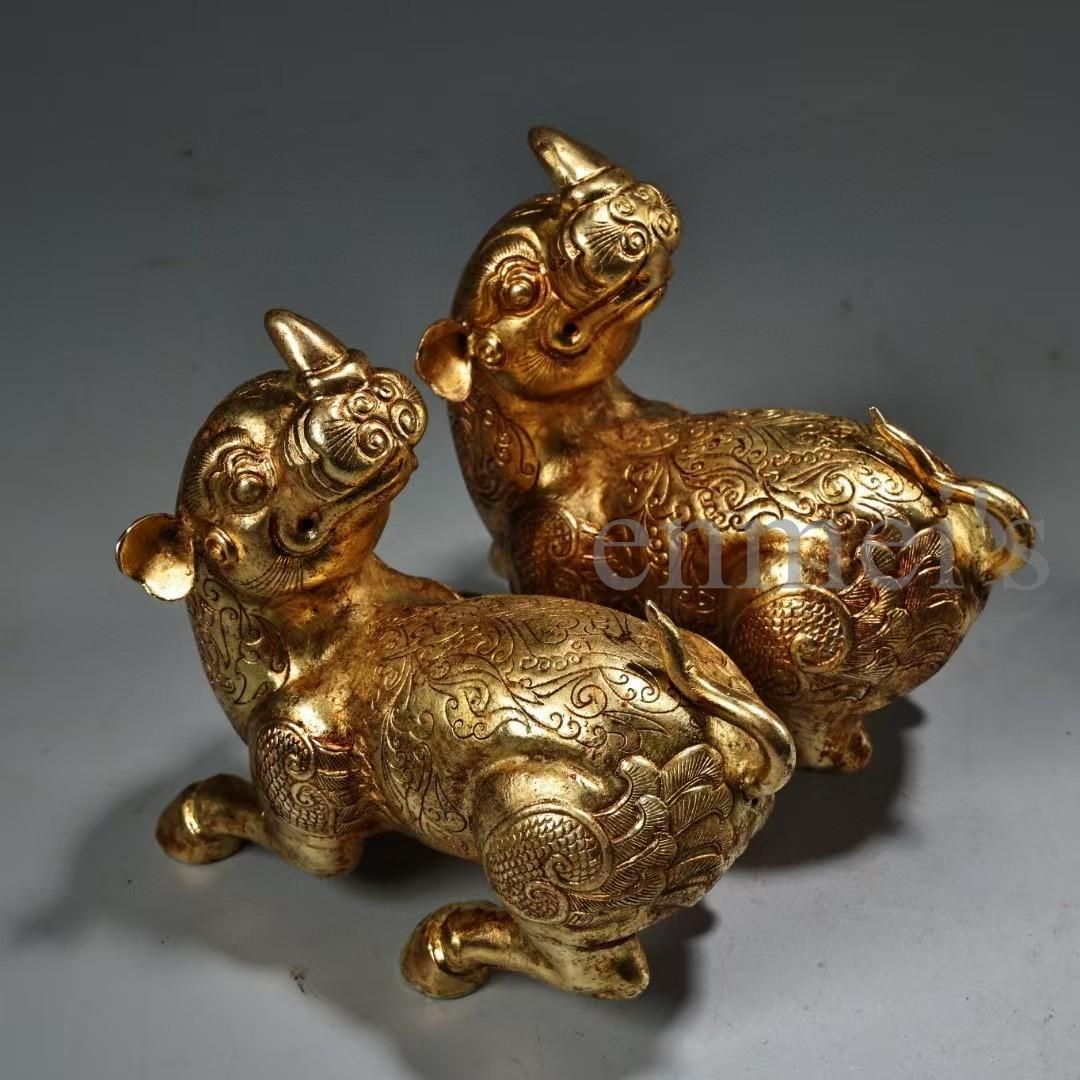 純銅製 鎏金 回頭獣 彫刻置物／一対セット