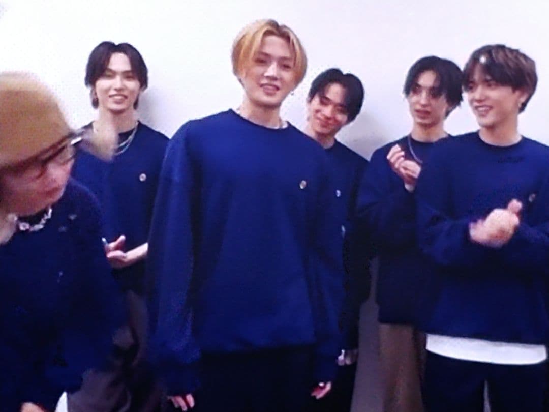 FANTASTICS ６周年トレーナー、キーホル、ピンバッチ 10点フルセット