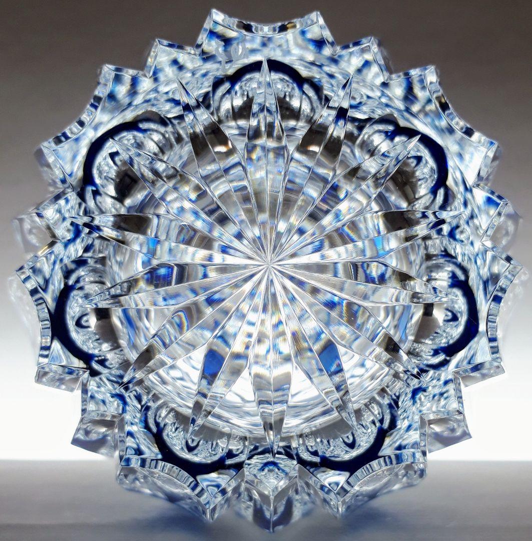 日本工芸会正会員　渡邊 明 作品　　切子 藍色被せ 花瓶　【入手困難品】