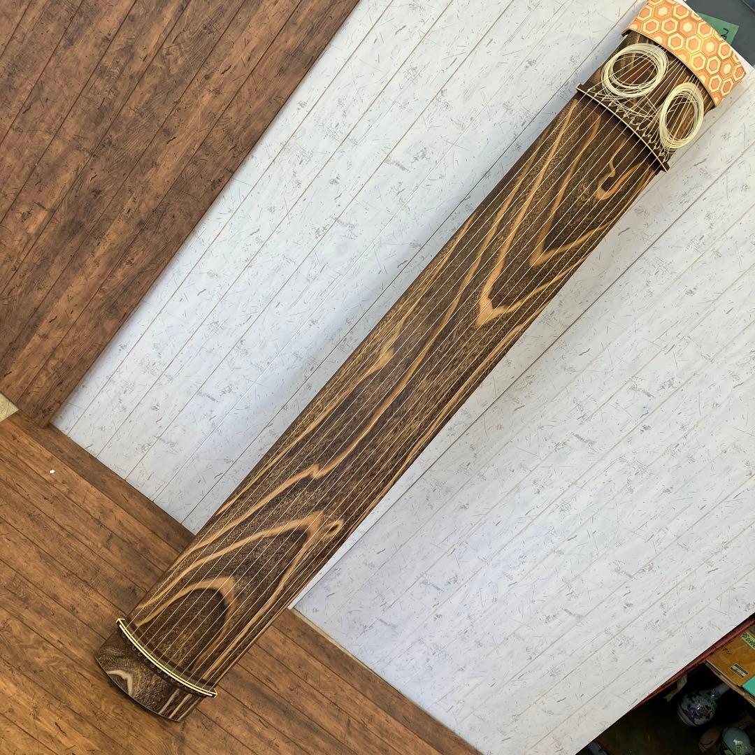 昭和レトロ すだれ彫り 13弦 琴 和楽器 弦楽器 伝統工芸 レトロ