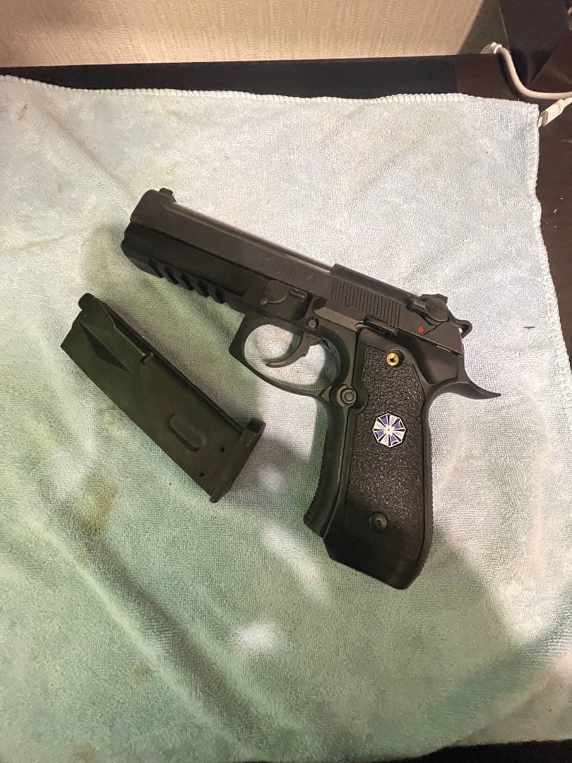 サムライエッジ　 MODEL ハンドガン　ガス