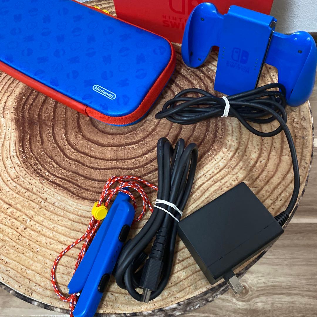 Nintendo Switch ニンテンドースイッチ本体　マリオレッド 箱無し