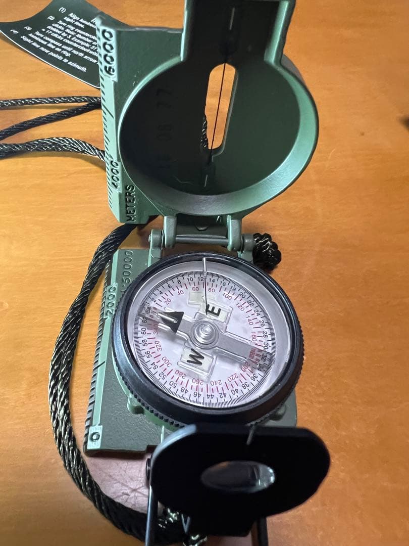 ＣＡＭＭＥＮＧＡ　レンザティックコンパス　トリチウム