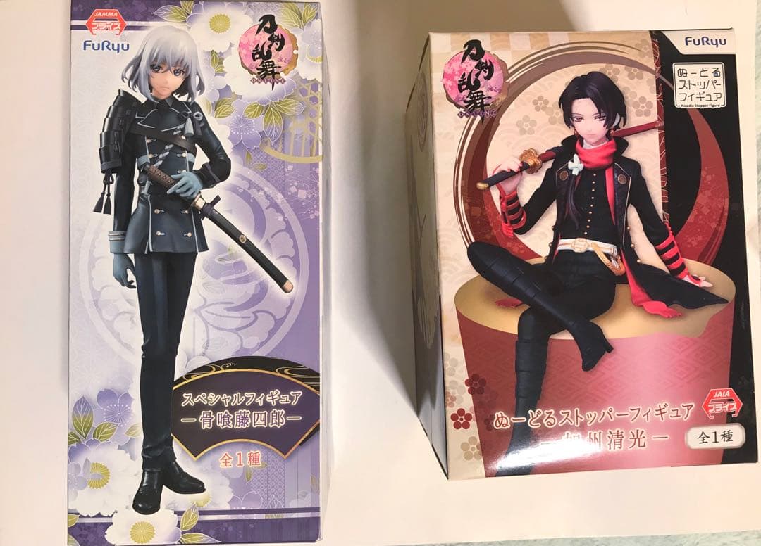 刀剣乱舞　まとめ売り　加州清光　骨喰藤四郎　五虎退　フィギュア　ポスター　カード