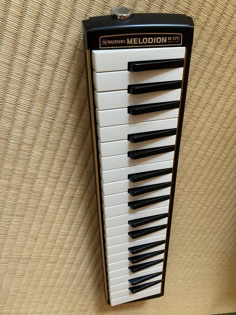 SUZUKI MELODIAN M-37C 鍵盤ハーモニカ