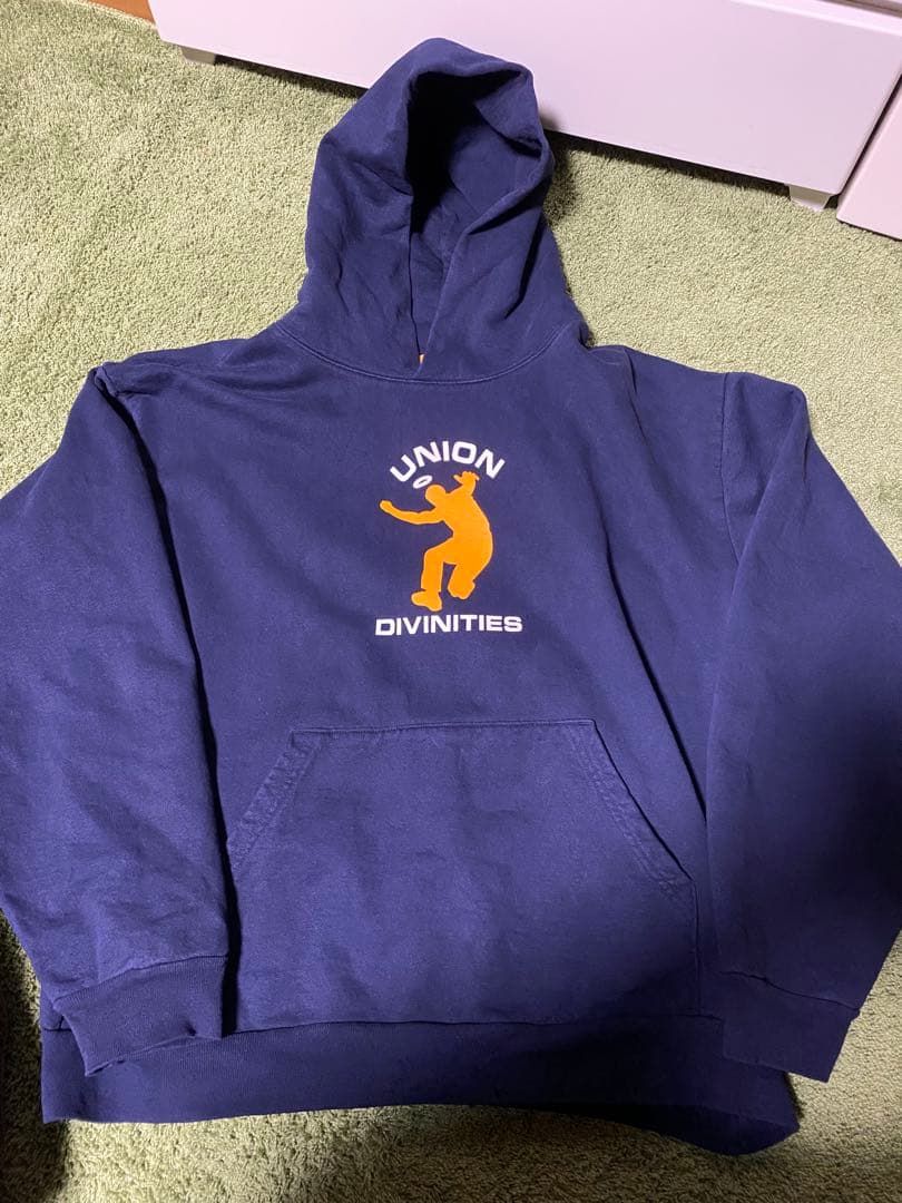 UNION DIVINITIES ネイビーパーカー