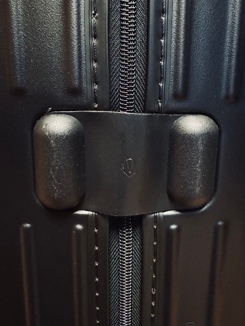 RIMOWA リモワ エッセンシャル チェックインM