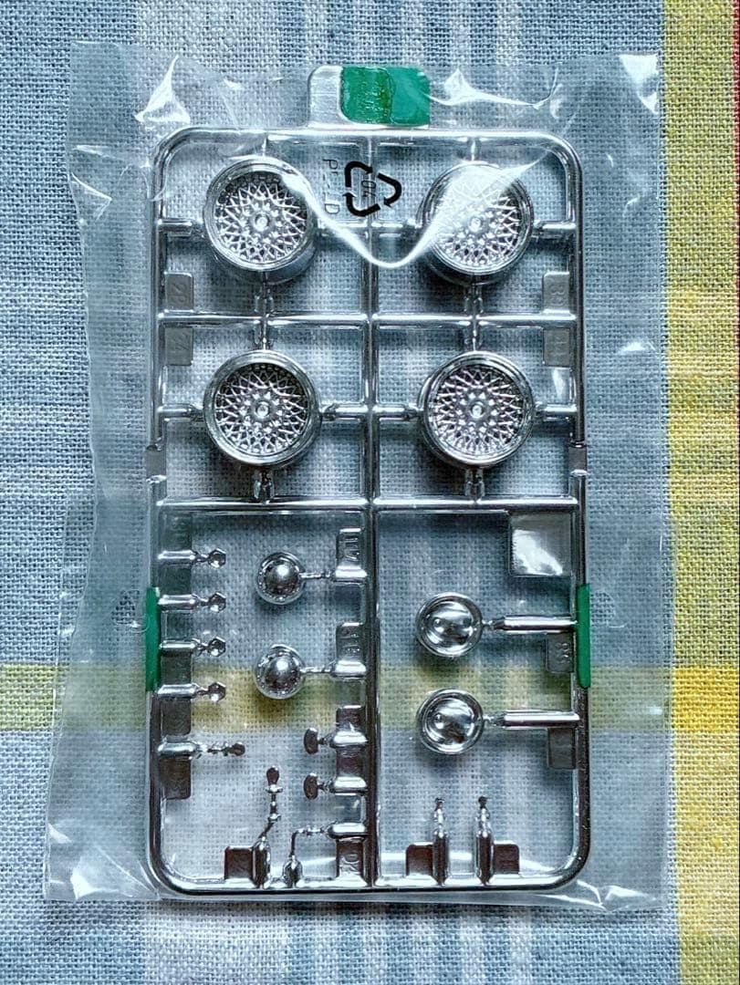 Revell 1/24 ヴァイラント・ポルシェ934w/シルクスクリーンデカール