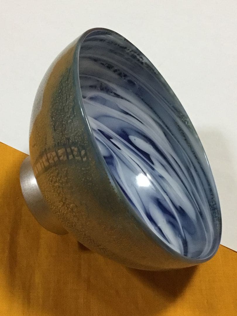 ガラスの抹茶茶碗 菊池正博さん