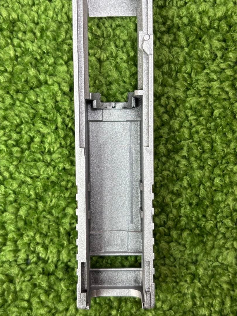 サイドアームズ　東京マルイ Glock17 Gen3 セラコートシルバースライド