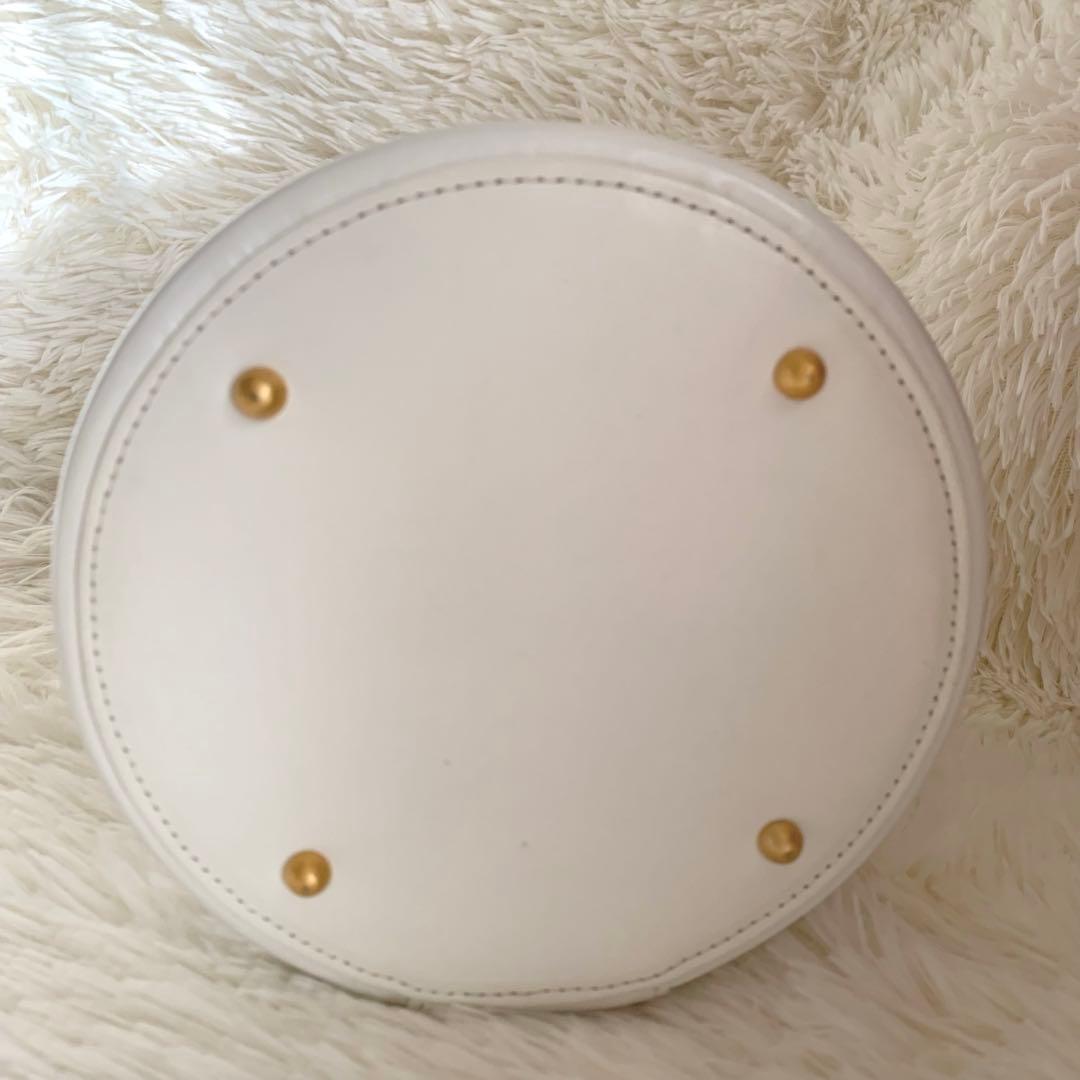 ハナエモリ 円柱型 ハンドバッグ パーティバッグ ホワイト　本革