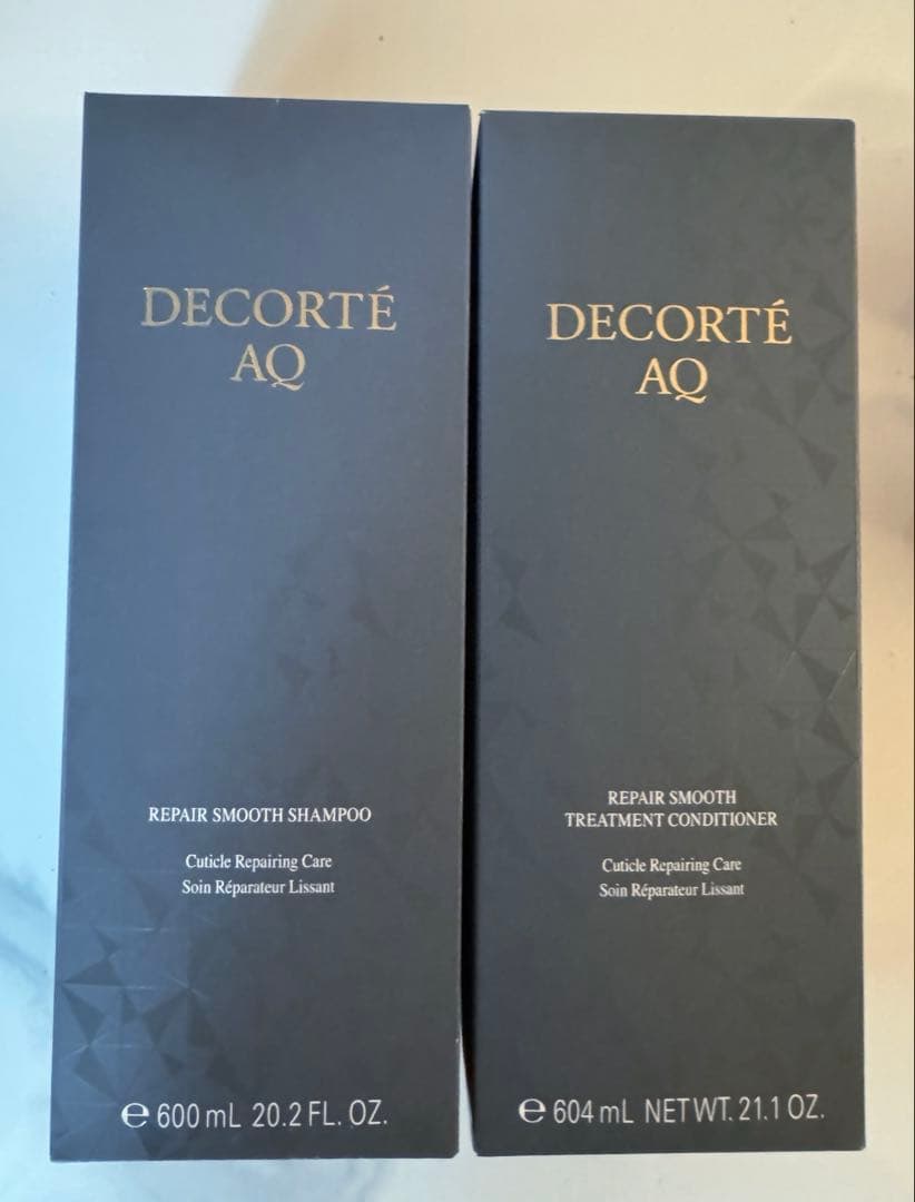 新品未使用DECORTÉ AQ リペアスムース　シャンプー　トリートメントセット