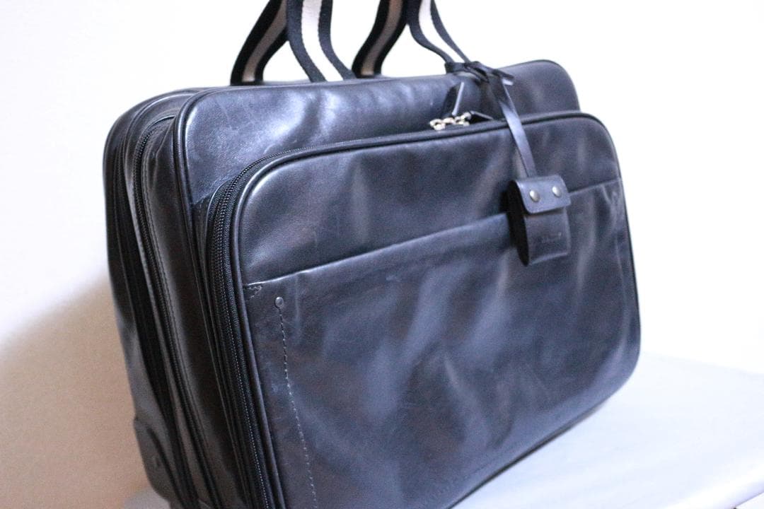 BALLY　本革キャリーバッグ