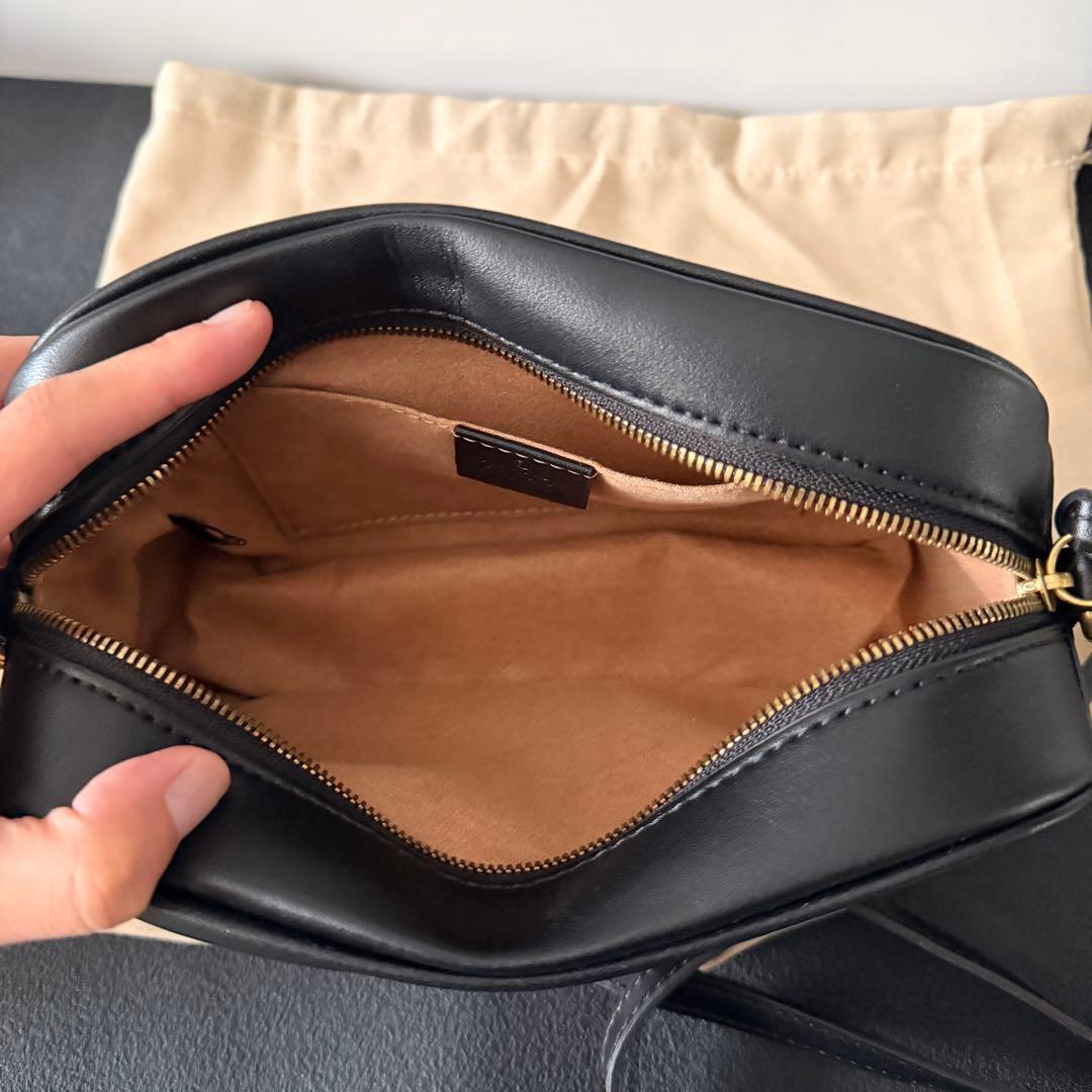 美品✨GUCCI ブラック GGロゴ チェーンストラップ キルティング　グッチ