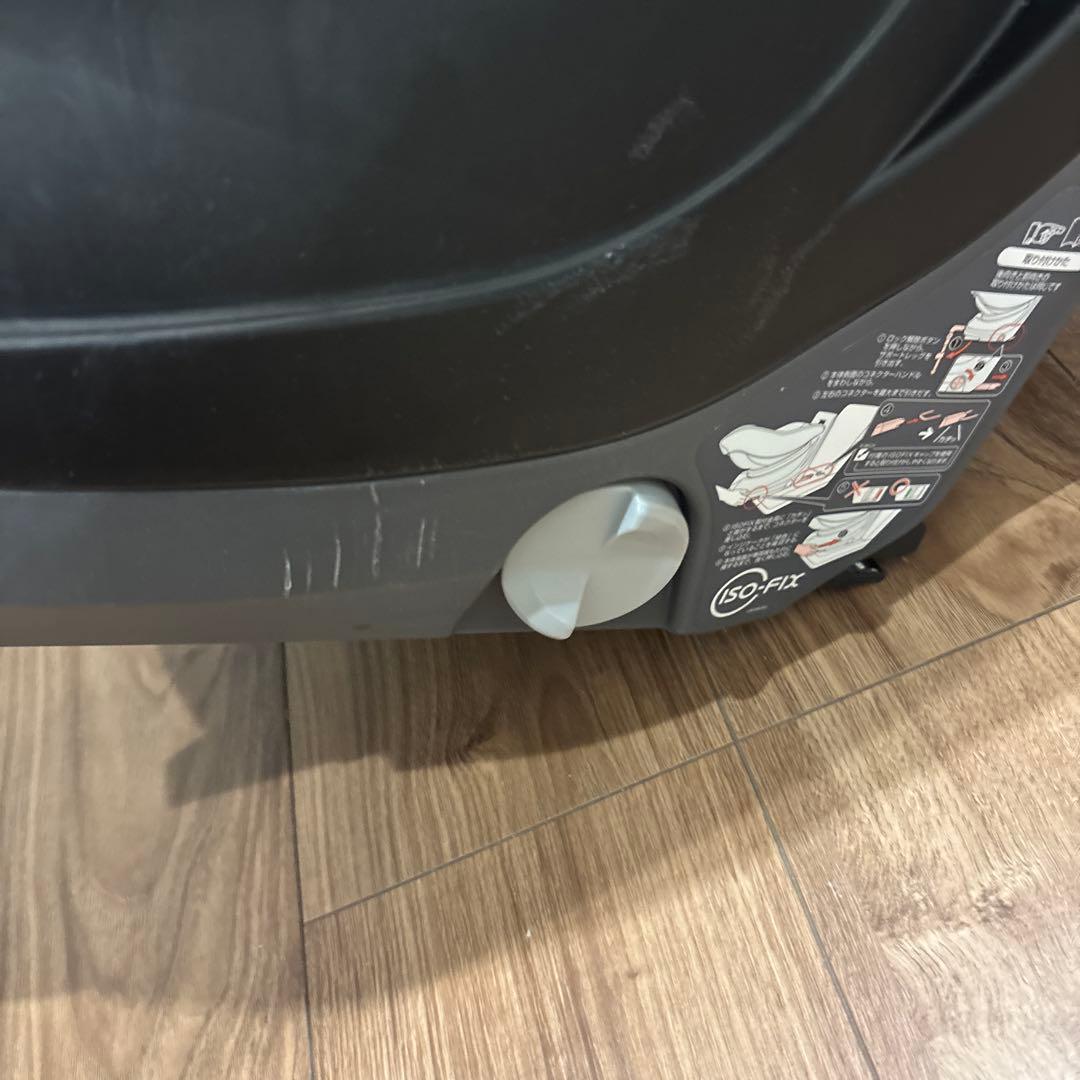 Combi ISOFIX チャイルドシート ネイビー