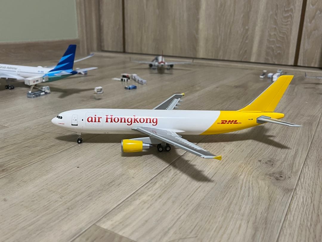 エアホンコン　エアバスA300 1/200 完成品