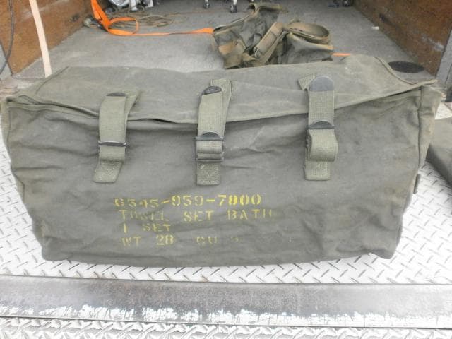 米軍放出品　メディカルキットバック　ビンテージ