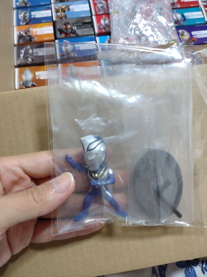 ヤ*ス様 新品コンバージモーション　ウルトラマン 1〜75　欠けあり