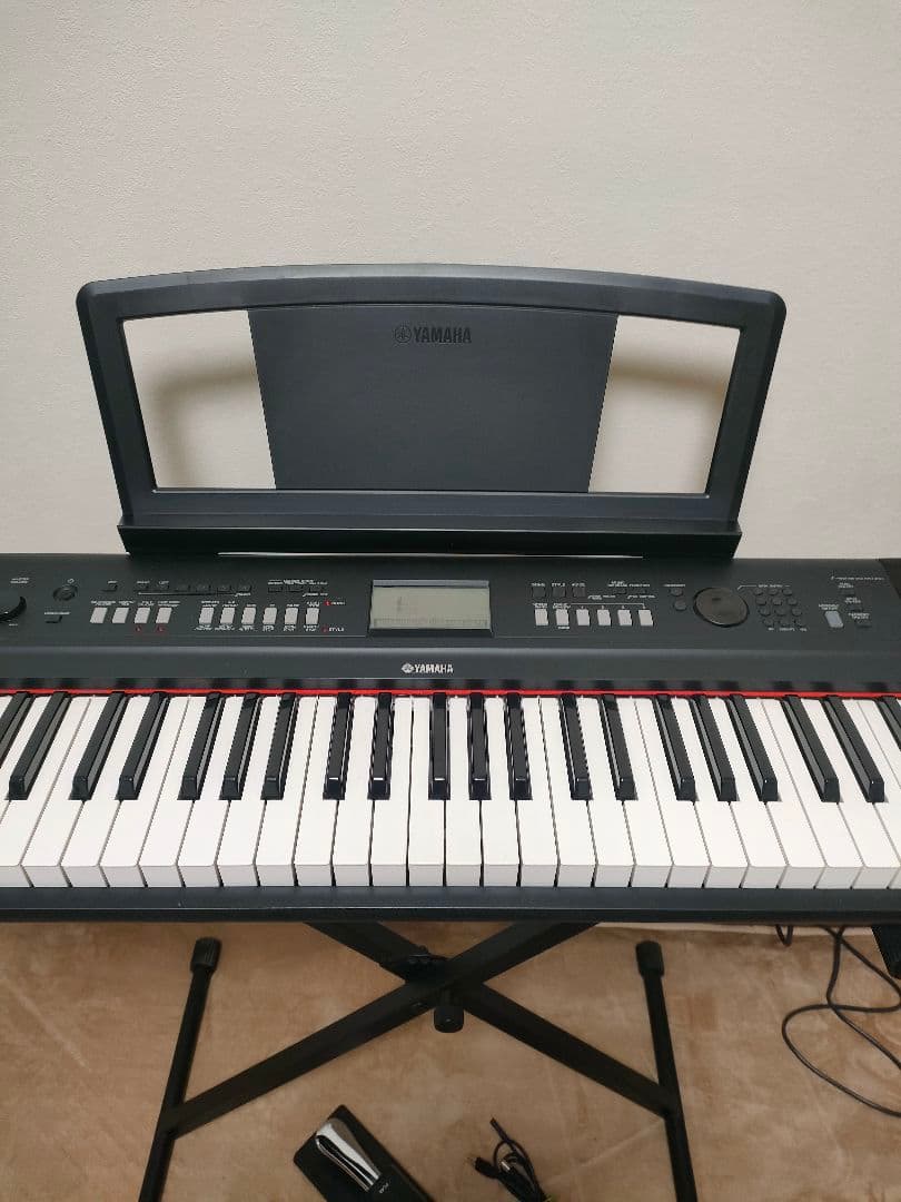 ヤマハ　電子ピアノ　76鍵盤　piaggero　NP-V80　スタンドは別売り