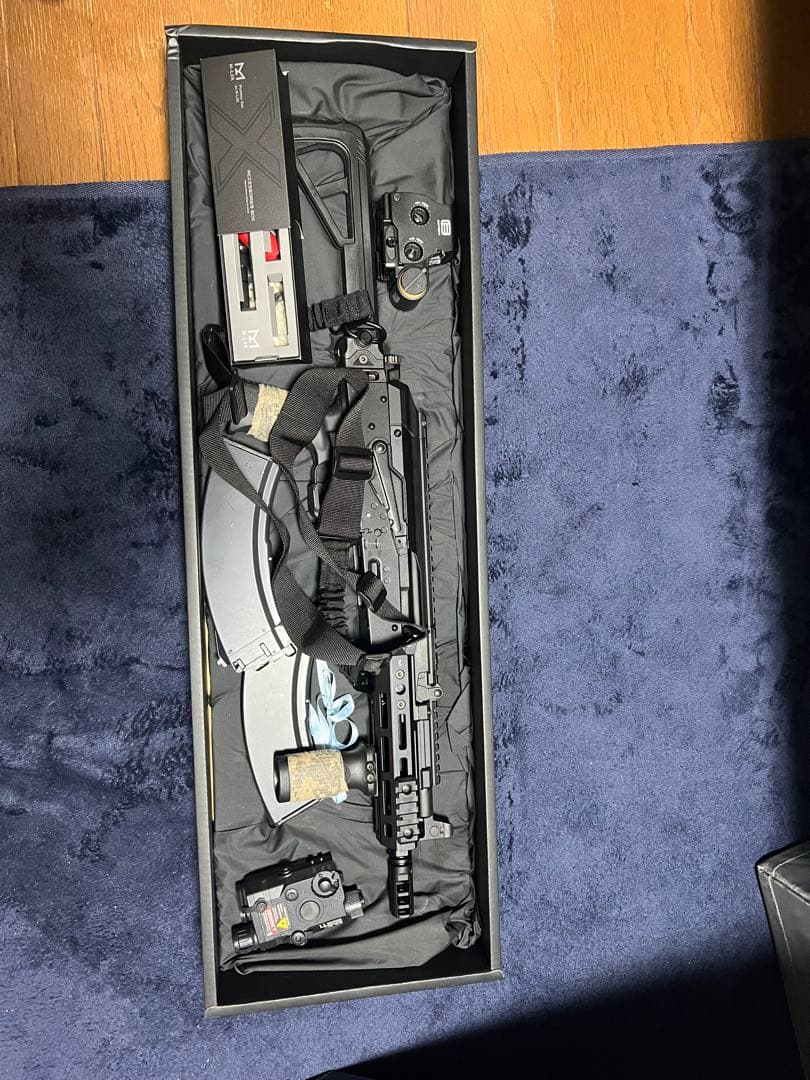 AKX ガスガン マガジン2本付き