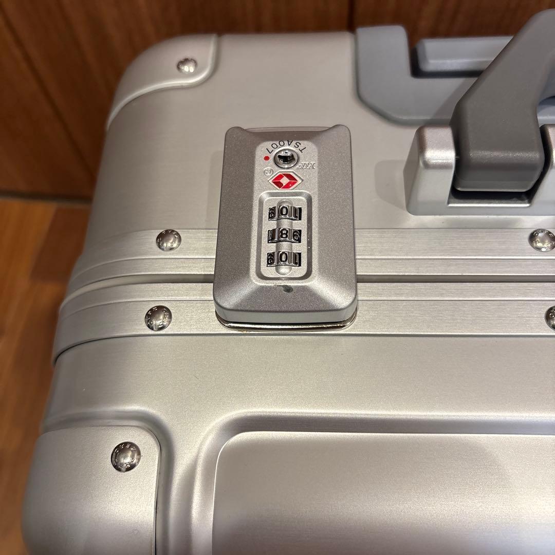 ゼロハリバートン　Two-Wheel Business Case 29L