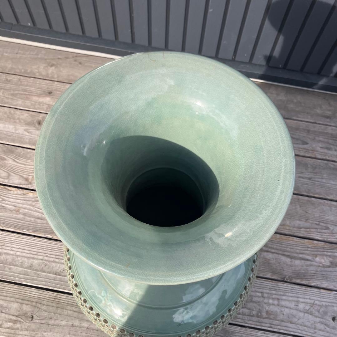 青山作 特大壺 高麗青磁 透かし 雲鶴紋 二層網目 花瓶 網目彫 緑色 双耳大型