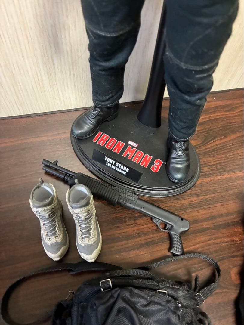 2025/12/1までkenta ホットトイズ ターミネーター t800