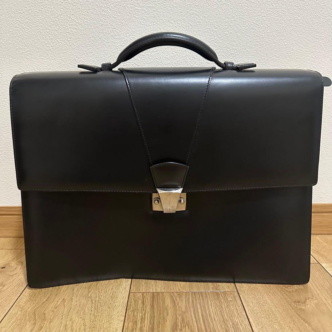 カルティエ　ビジネスバック　レザー　黒