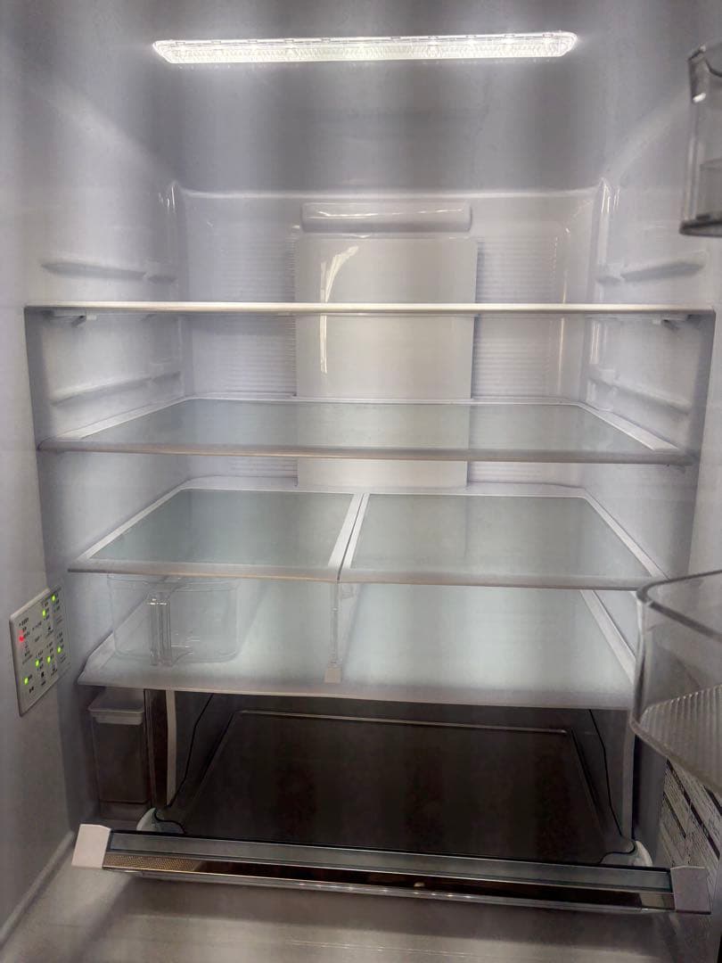 冷蔵庫HITACHI R-KX57N(X)型 保証書付き(567L/6ドア)