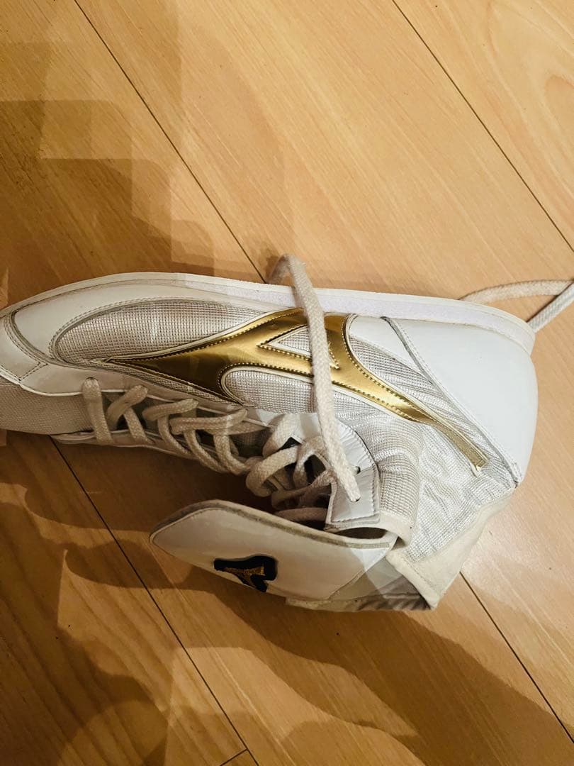 Mizuno ボクシングシューズ ホワイト/ゴールド