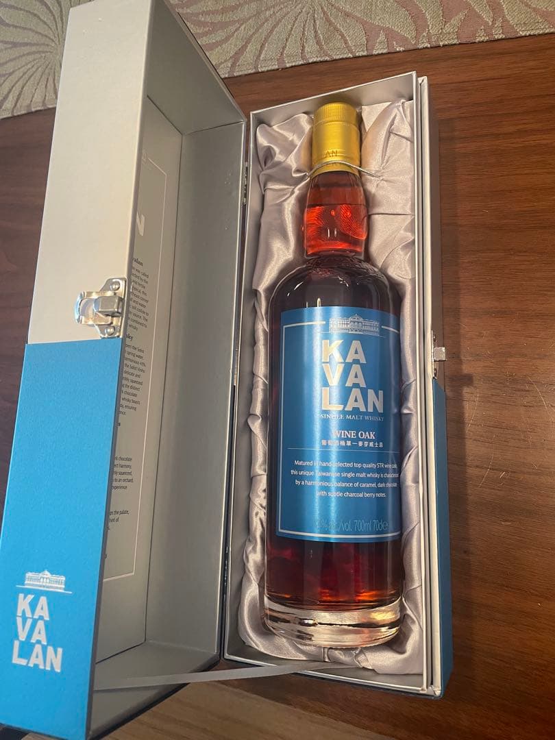 KAVALAN WINE OAK シングルモルトウイスキー 700ml