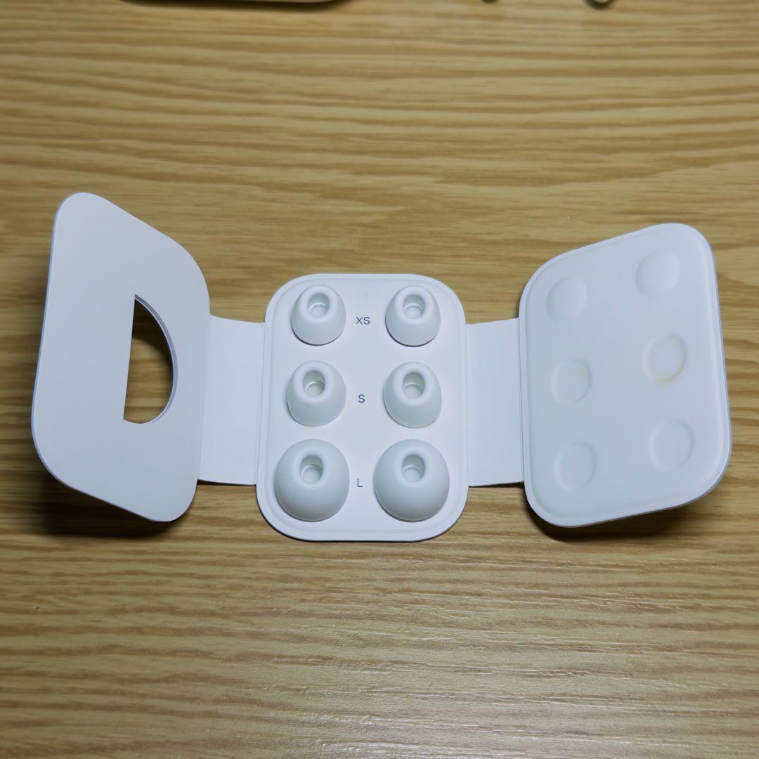 AirPods Pro 第2世代 Lightningモデル（中古・使用感あり）