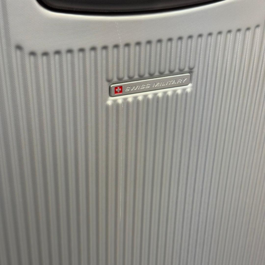 ☆未使用　スイスミリタリー プレミアム Cタイプ 64L SM-C624