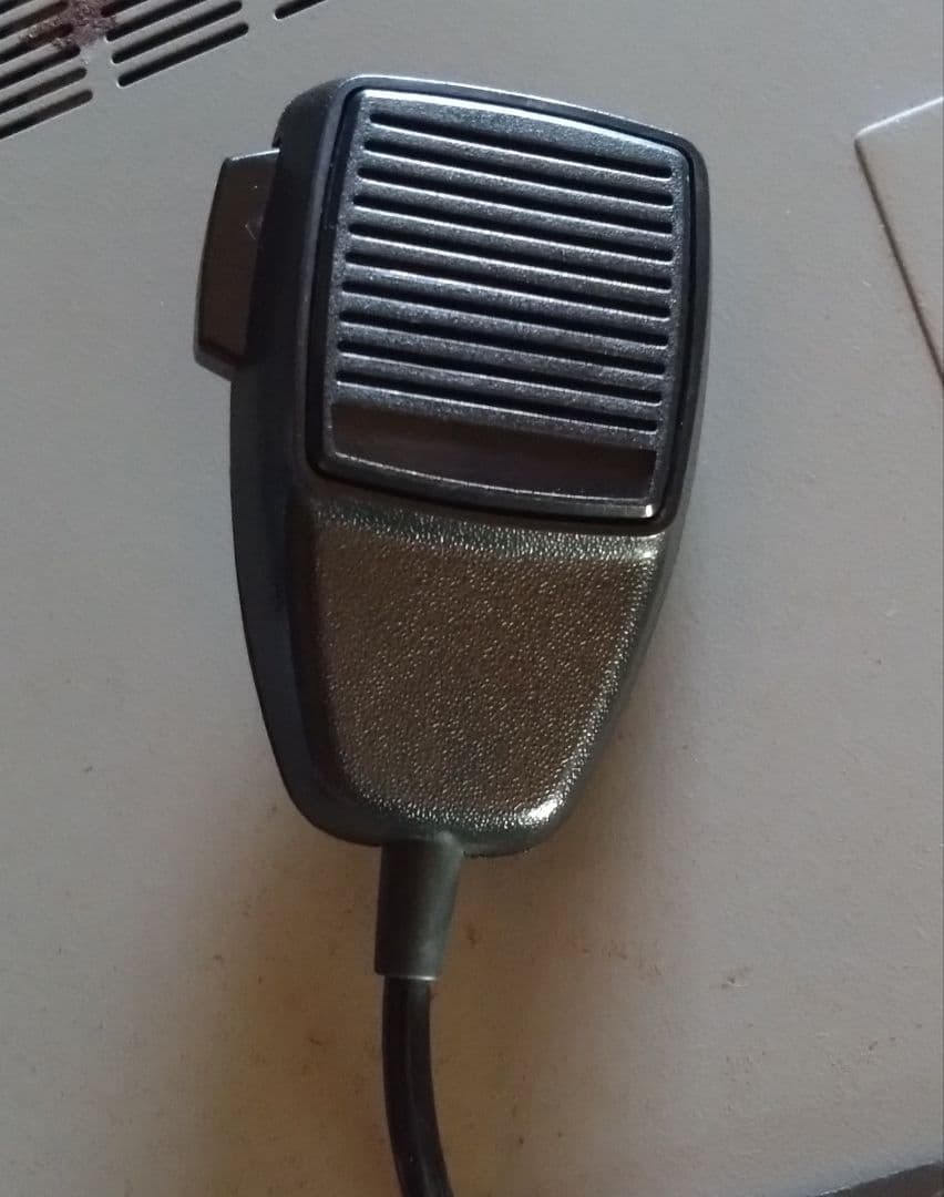 TRIO　トリオ　SSB トランシーバー　TS-830V 無線機