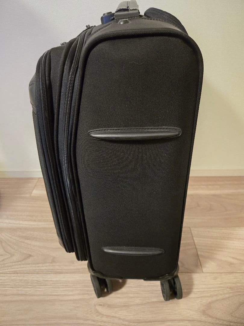 ZERO HALLIBURTON 黒 機内持込みサイズ キャリーケース