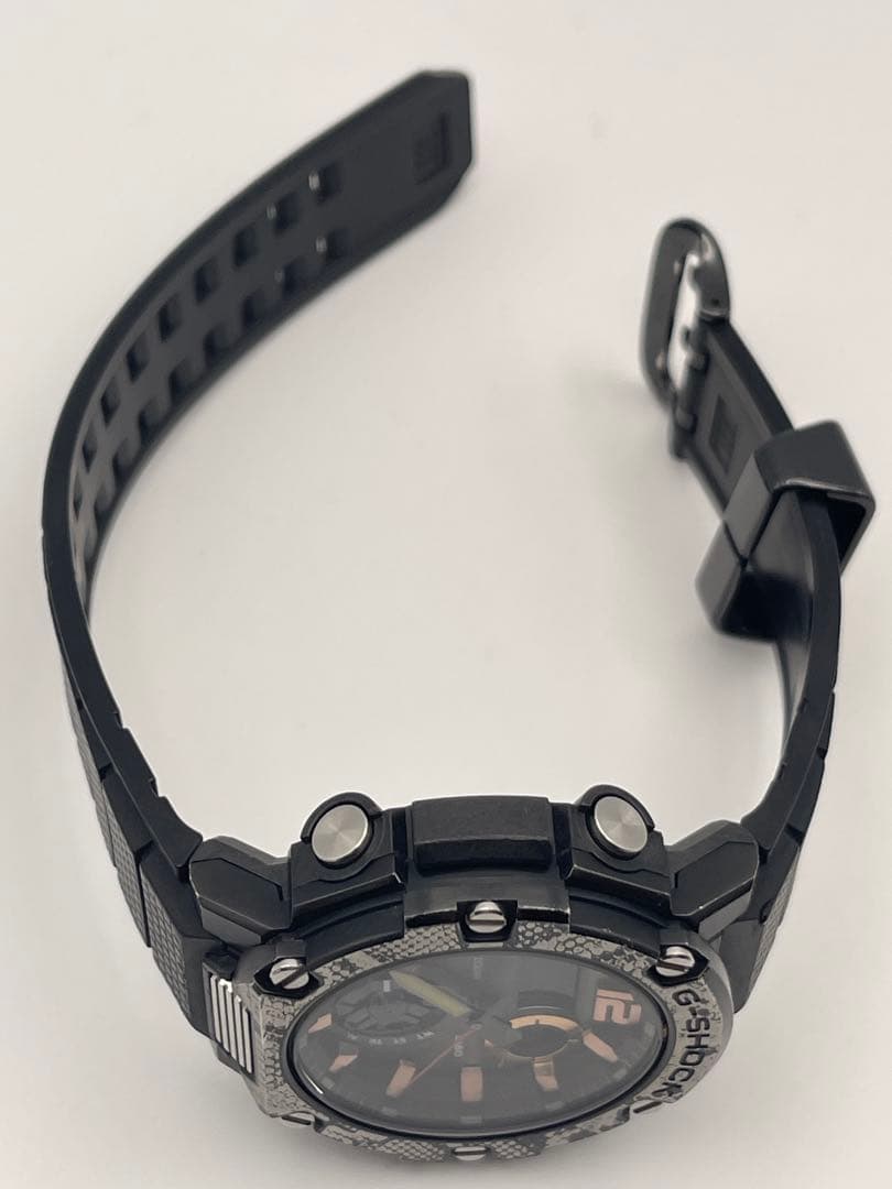 G-SHOCK GST-B300WLP-1AJR パイソン カシオ