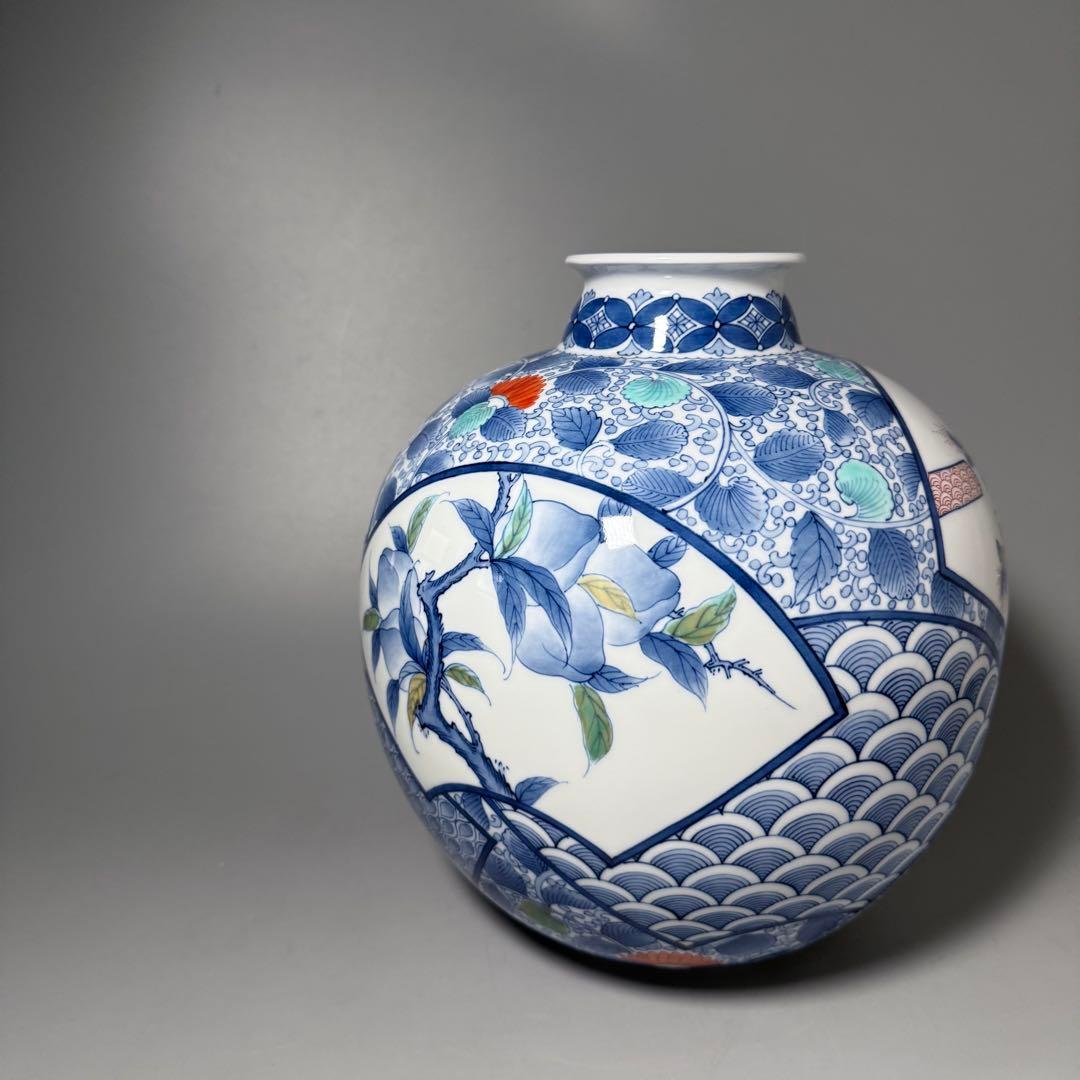 名工　市川忠山　作　色鍋島花瓶　桃　松竹梅　花草　七宝　青海波　鍋島藩　26cm