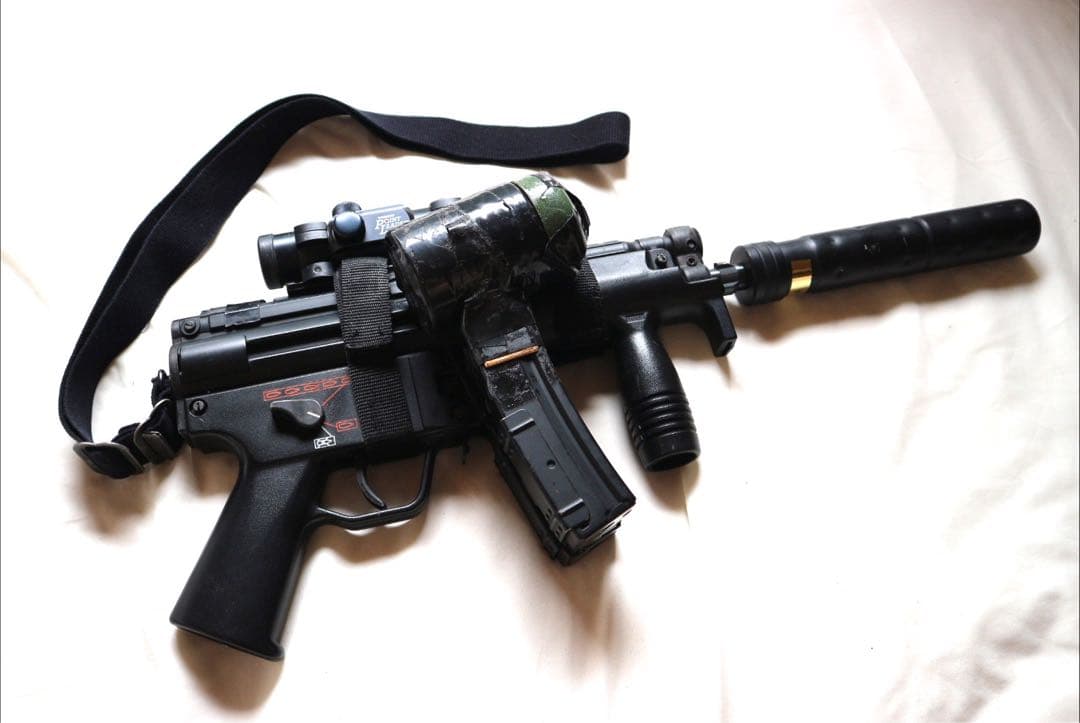 【説明必読】東京マルイ MP5K ダットサイト サイレンサーほか（動作未確認）
