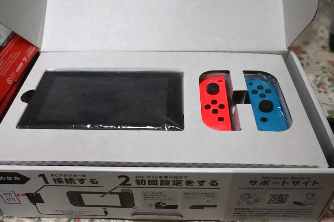 任天堂Switch Joy-Con(L) ネオンブルー/(R) ネオンレッド
