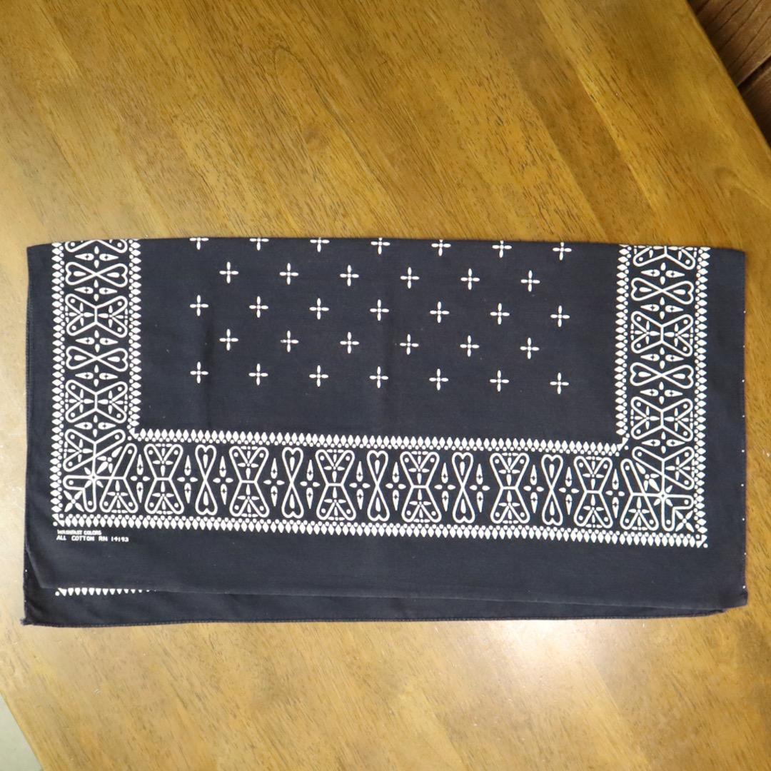 60s 70s ビンテージ ブラック クロス バンダナ 黒 RN14193 古着